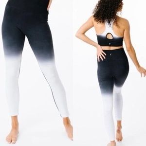 Zyia ombré leggings black into white